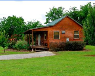 Morningstar Cabin Caddo River. Great Value!!!!!!!!!!! River Access!! - Glenwood - Edificio