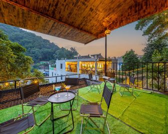 Cat Ba Xanh Spring Garden Hotel - Cat Ba - Restaurante