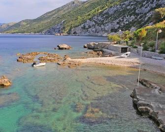 Apartments by the sea Dingac - Potocine, Peljesac - 4533 - Potomje - Plaża