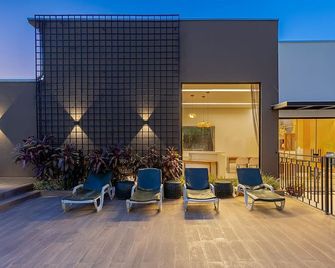 بوسادا فيلاس بونيتو - بونيتو - شرفة مرصوفة