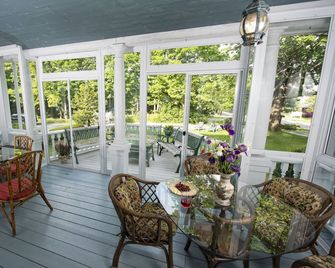 Anne's White Columns Inn - Bar Harbor - Restaurant
