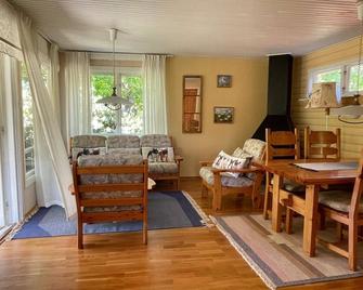 5 Person Holiday Home in Nosund - Nösund - Huiskamer