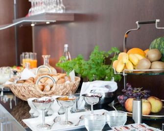 Hotel Am Burgmannshof - Wunstorf - Buffet