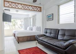 Stay Condominiums Waikiki - Honolulu - Bedroom