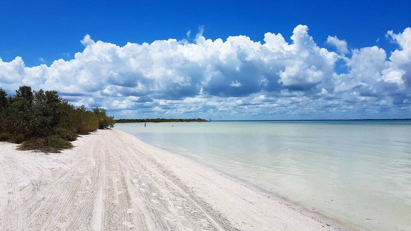 Esduma Bohonito Hotel By Maria Carlota