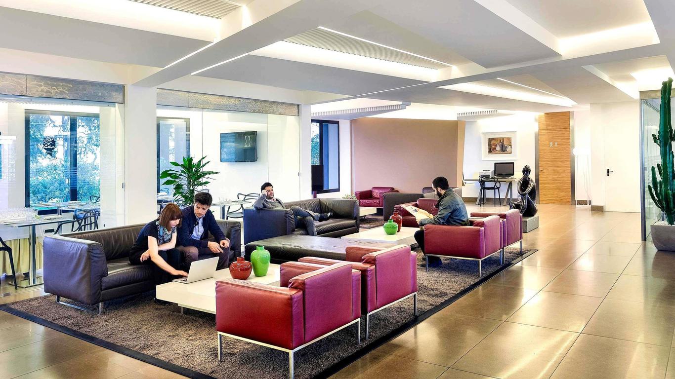 ميركيور فيلا رومانازي كاردوتشي باري