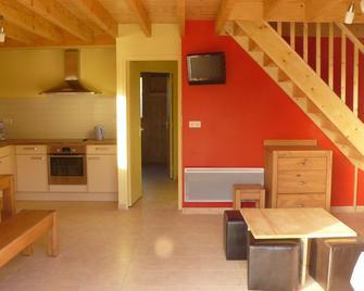 Fully Equipped Cottage In Mont-Saint-Michel Bay - Bucolic Setting With Games - Saint-Quentin-sur-le-Homme - Obývací pokoj