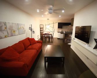 Beautiful Condo in Austin! Minutes from Downtown! - Austin - Sala de estar