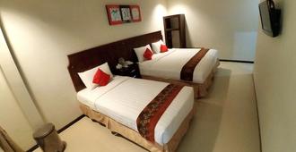 D'Fresh Guest House And Resto - Malang