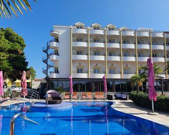 Hotel Miramare - Vodice - Edificio