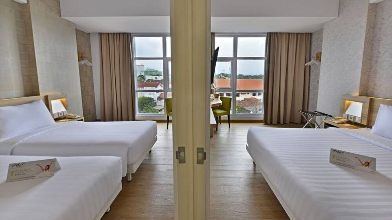 Whiz Prime Hotel Basuki Rahmat Malang