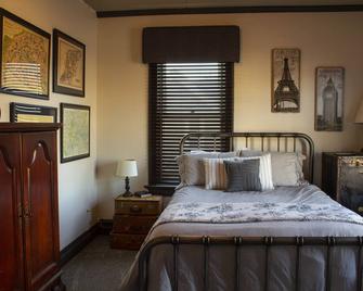 The Katherine Holle House - Watertown - Bedroom