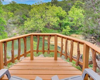 Cozy Davis Cabin w/ Deck - Nestled by Honey Creek! - Davis - Balcón
