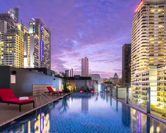 Travelodge Sukhumvit 11 - Bangkok - Pool