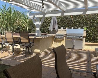 Spacious 3 Bedrooms 1 Bath Jacuzzi Bbq Single House - Agoura Hills