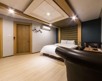 Ilsan Baekseok Mirabel - Goyang - Bedroom