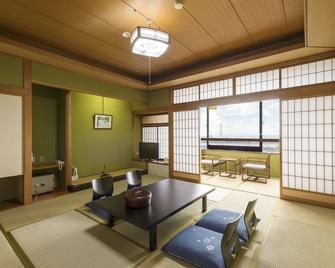 Mikuni Ocean Resort & Hotel - Sakai - Obývací pokoj