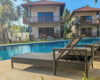 Arinna Beach Resort - Tangalla - Πισίνα