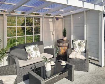 2 Bedroom Cozy Home In Skodje - Skodje - Patio