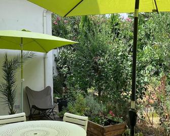 Toulousaine arborée - parking public - Toulouse - Patio