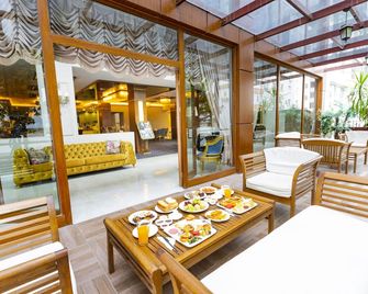 Real King Residance - Yomra - Restaurant