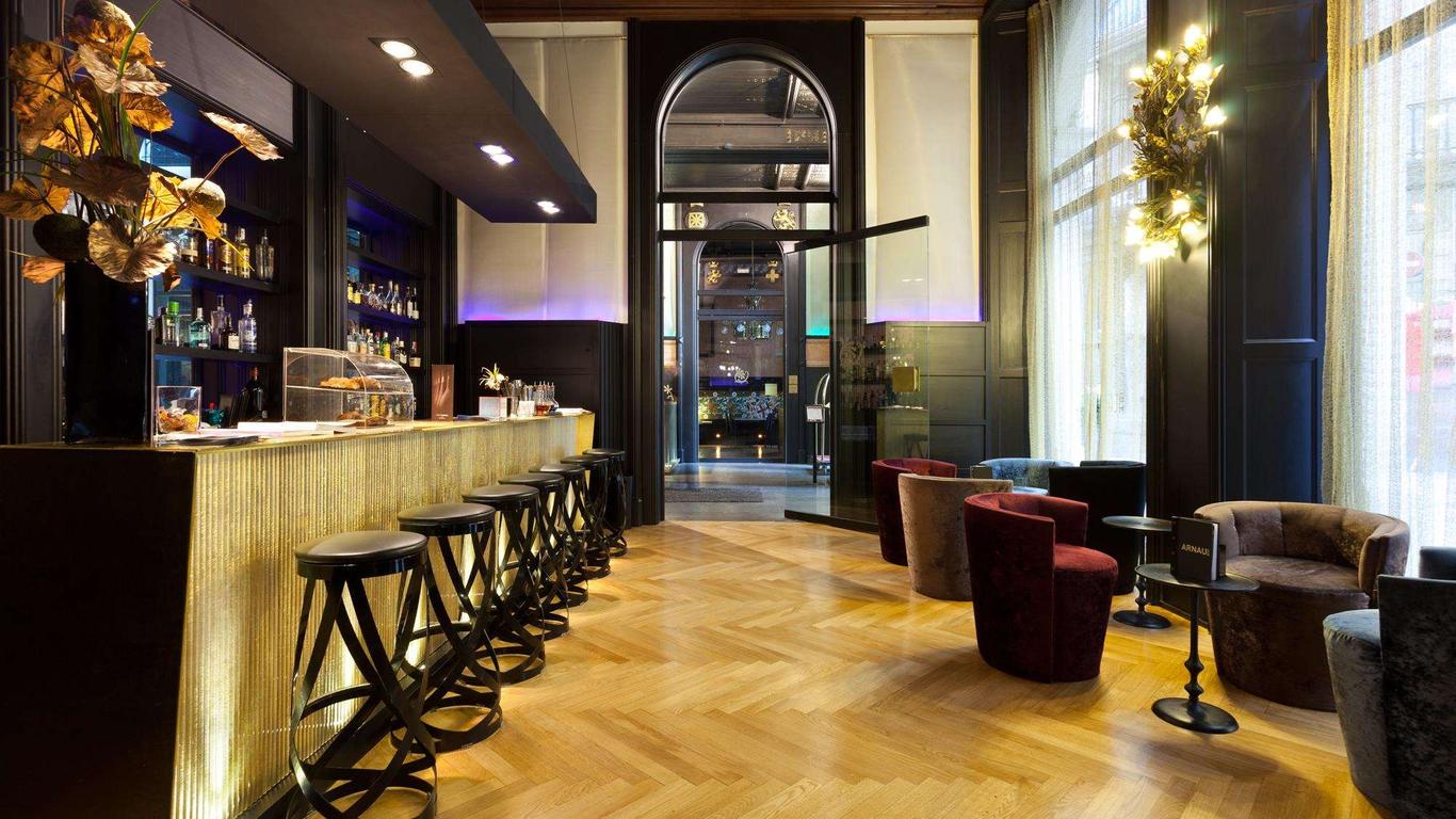 أوتل إسبانيا رامبلاس