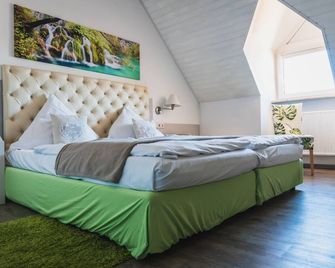 Hotel Kattenbeck - Allersberg - Camera da letto