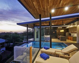 Villa Guanacaste Brand New Luxury Villa W/Pool /Ac /Wifi/Few Steps Away F, Shops - Santa Teresa - Pool