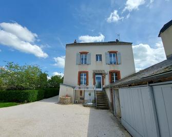Grande Villa familiale et chaleureuse à Saulieu - Saulieu - Gebouw