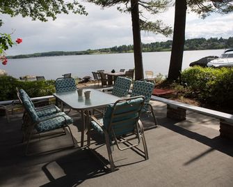 Rent Your Own Island On Beautiful Lake Winnipesaukee! - Laconia - Terasa
