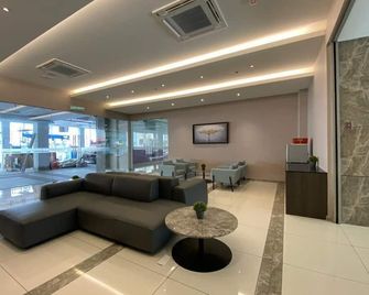 Frasers Inn - Parit Buntar - Lobby