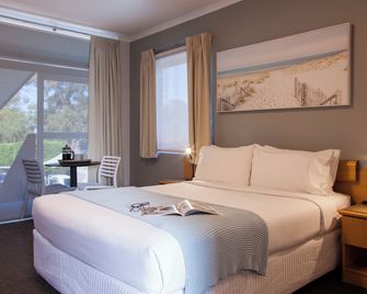 كينجز بارك موتل - برث - غرفة نوم