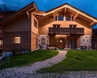 Chalet Osmar Suite 2 - Campitello di Fassa - Edificio