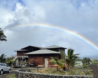 Hawaii Magic Skies Farmstay - Hilo - Vista del exterior