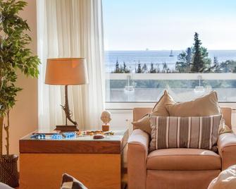 Athens Luxurious Apartment - Sea View! - Palaió Fáliro - Living room