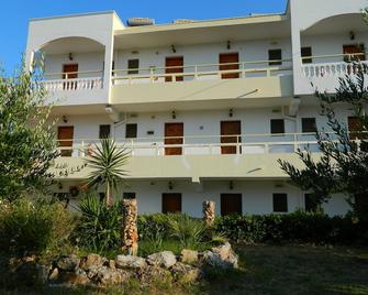 Roseberry Studios - Faliraki - Bygning