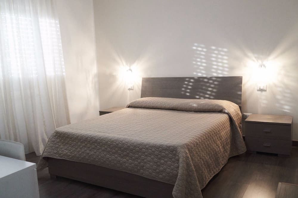 La Perla Del Sole - Corigliano Calabro - Bedroom