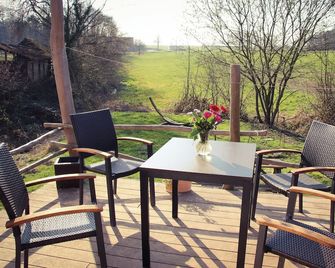 Tinyhouse Zirkuswagen- Kotten Kunterbunt - Nottuln - Патіо