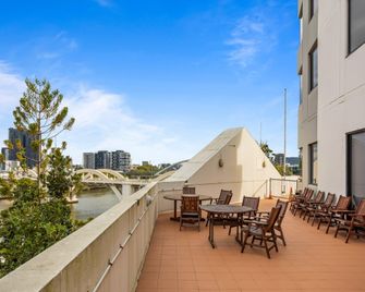 Central Brisbane Studio with Stunning River Views - Brisbane - Balcon