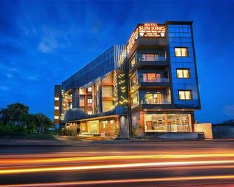 Hotel Sun Ring - Agra - Gebouw