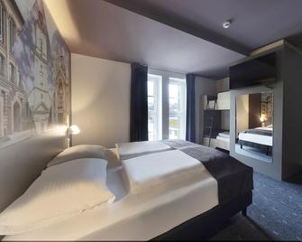 B&b Hotel Gera - Gera - Bedroom