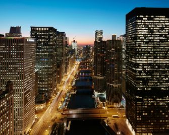 Club Quarters Hotel Wacker at Michigan, Chicago - שיקאגו - בניין