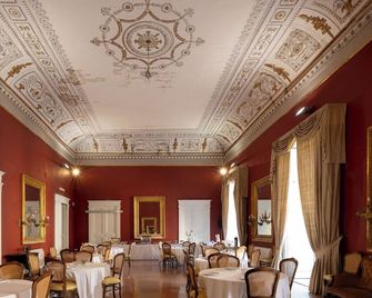 Napolit'amo Hotel Principe - Naples