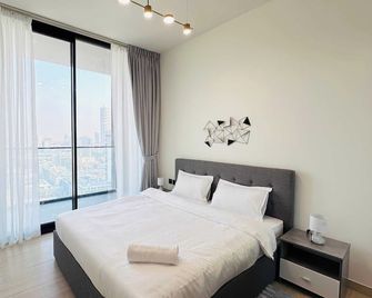 Luxurious Belvilla 1br Jvc With Pool, Gym & Bbq Access - Dubai - Habitació