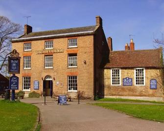 The Bell Inn - Gloucester - Building