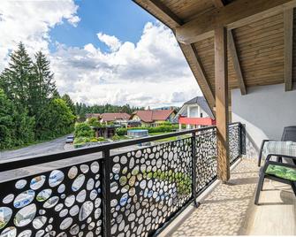 Modern Flat Mateja - Happy Rentals - Cerknica - Balcón