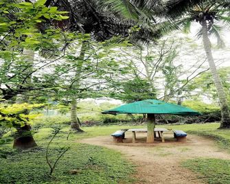 Jungle Paradise Farm & Guest House - Masinigudi