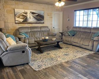 All Decked Out At Lake Texoma! - Kingston - Living room