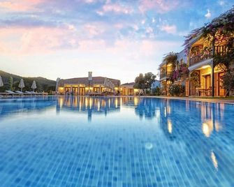 Datca Doris Hotel - Datca - Pool