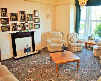 Four Saints Brig Y Don Hotel - Llandudno - Living room